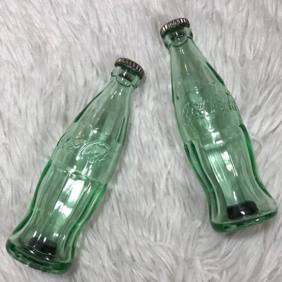 NWOT Vintage Coca-Cola Georgia Green Glass Salt and Pepper Shakers - Picture 1 of 9
